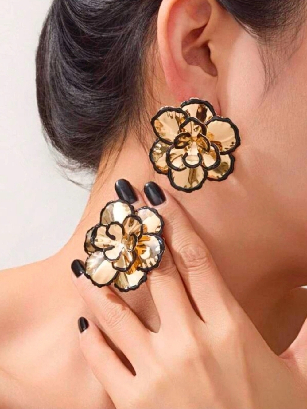 Shiny Gold Black Enamel Outline Floral Statement Stud Earrings 1.86"x1.86"; NWOT